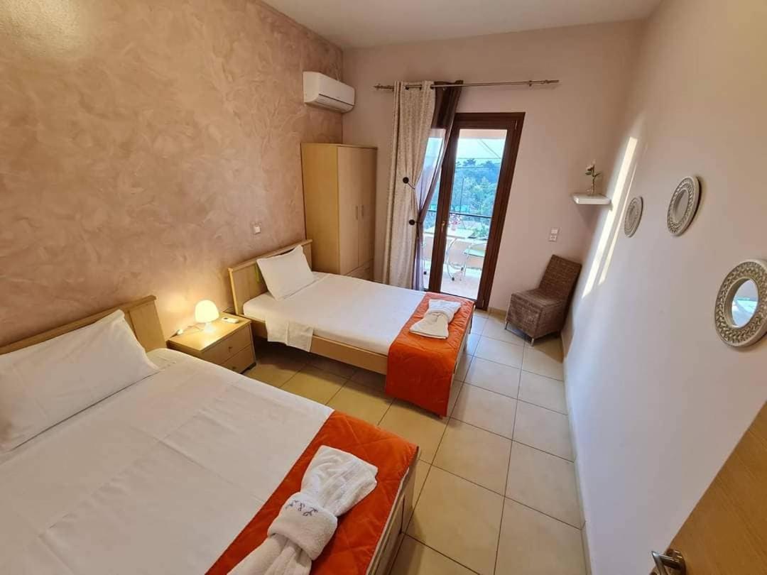 Loukia'S Studios And Apartments Paramonas  المظهر الخارجي الصورة
